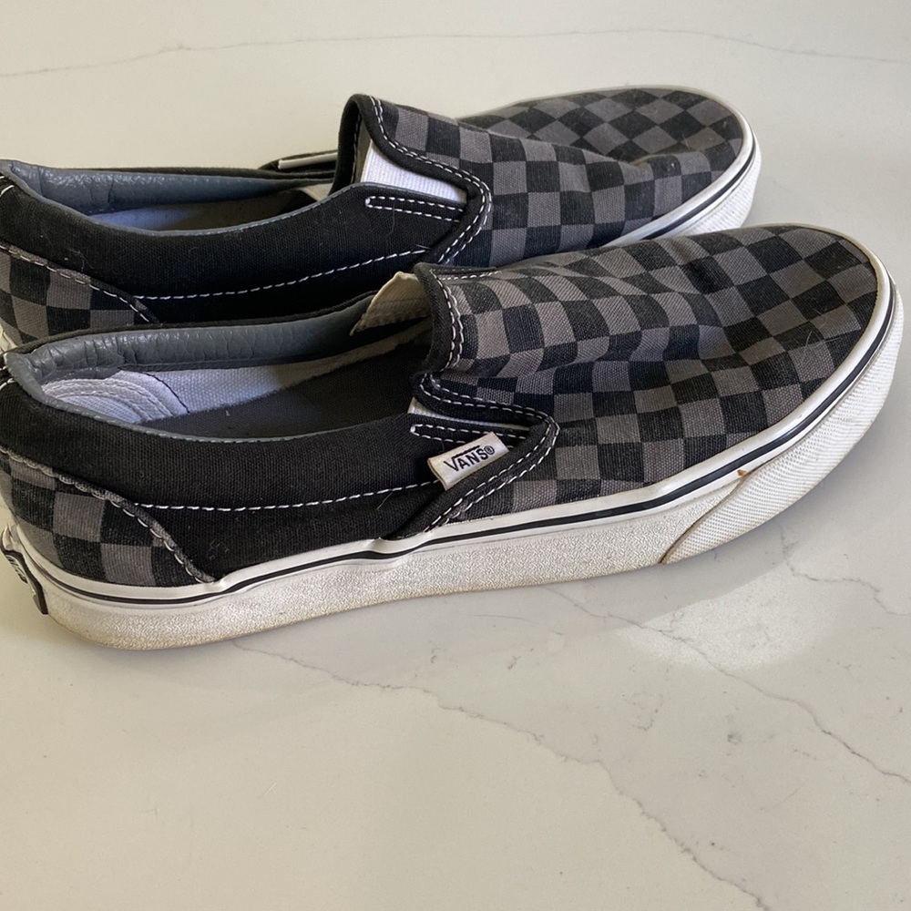 Vans - Picture 3 of 6